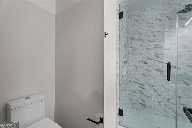 6179 Holiday Boulevard Forest Park - 20