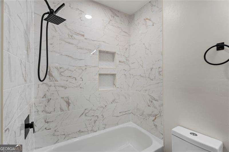 6179 Holiday Boulevard Forest Park - 21