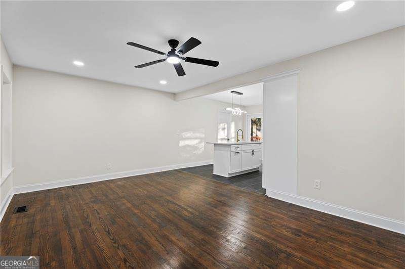 6179 Holiday Boulevard Forest Park - 9