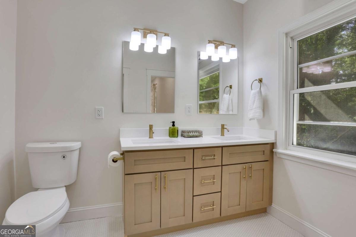 207 Walthall Street Marietta - 22