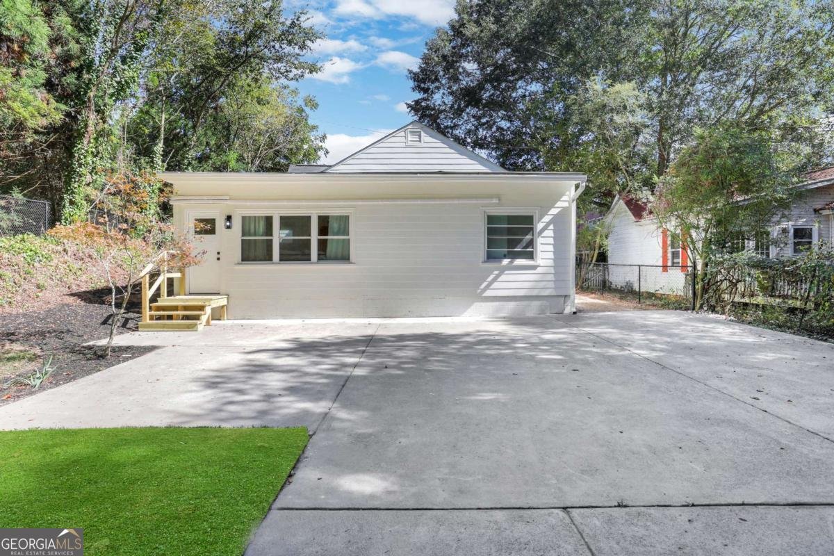 207 Walthall Street Marietta - 38