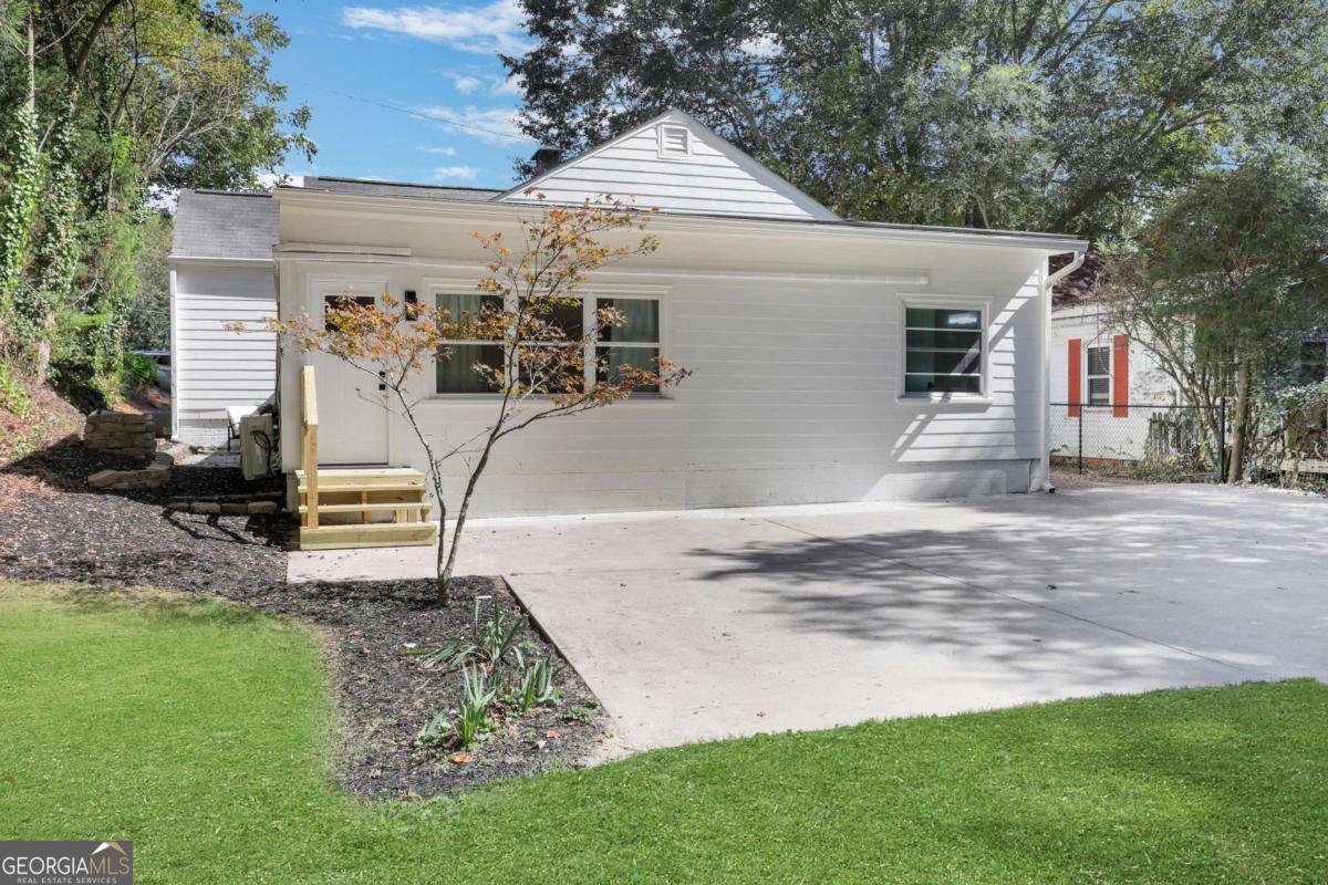 207 Walthall Street Marietta - 39