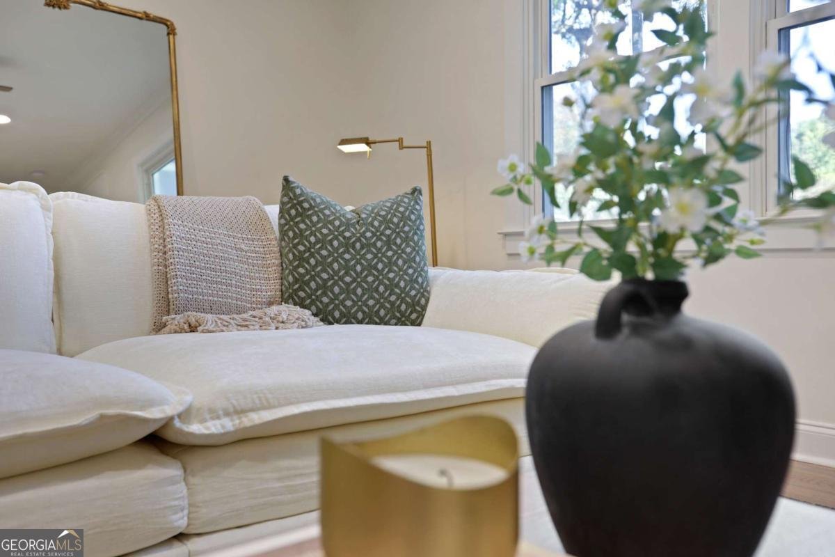 207 Walthall Street Marietta - 6