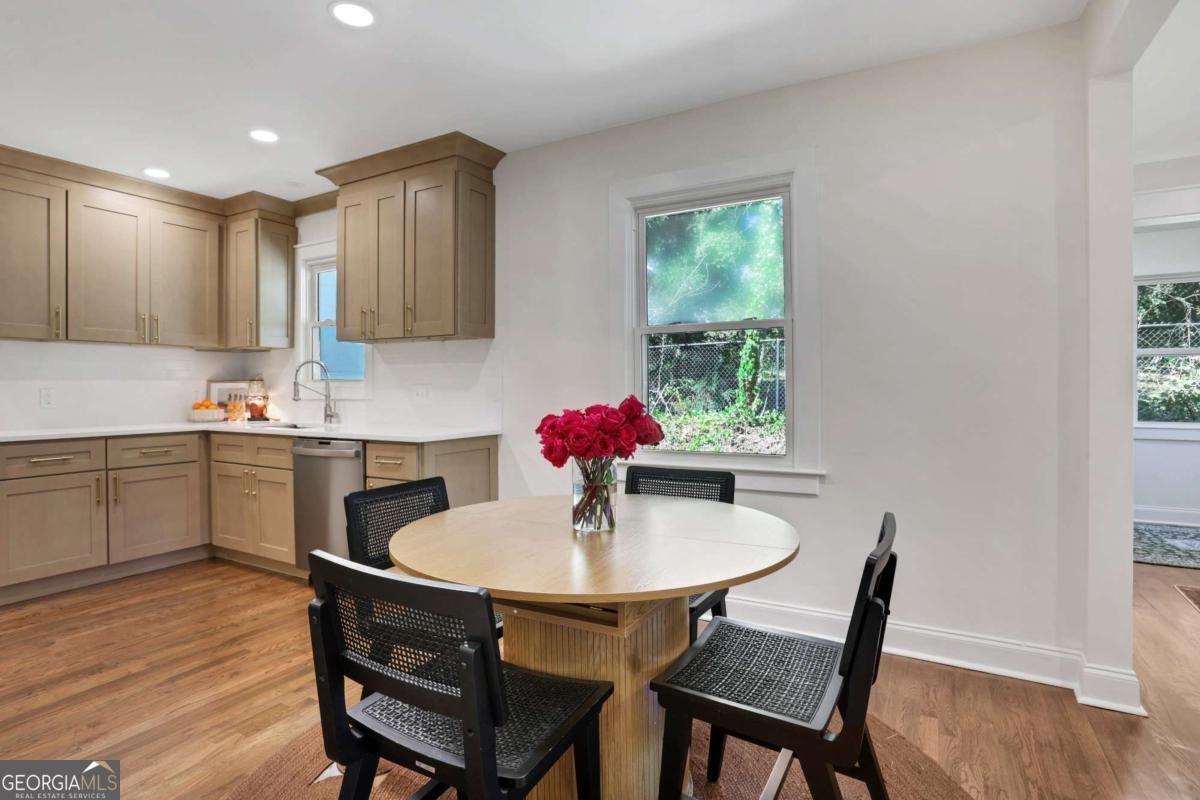 207 Walthall Street Marietta - 9