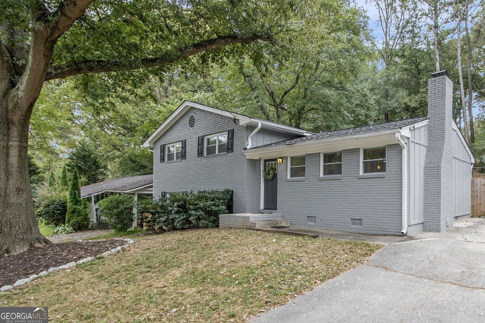 3295 Artesia Drive Clarkston - 1