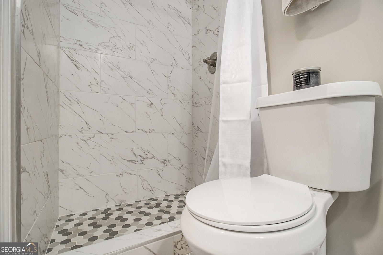 3295 Artesia Drive Clarkston - 24