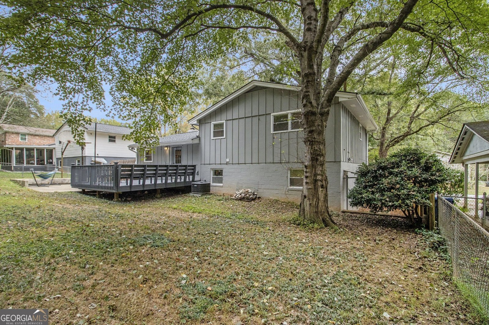 3295 Artesia Drive Clarkston - 34
