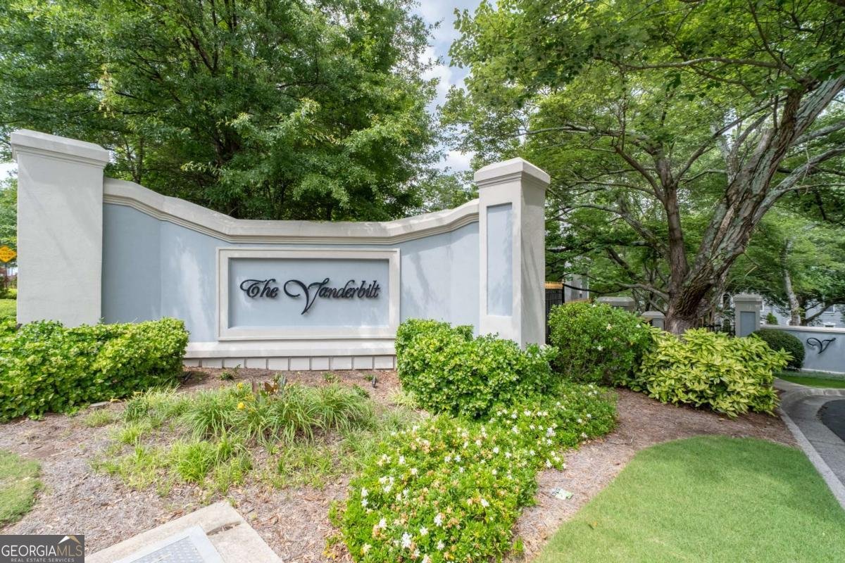 3071 Lenox Road Atlanta - 16