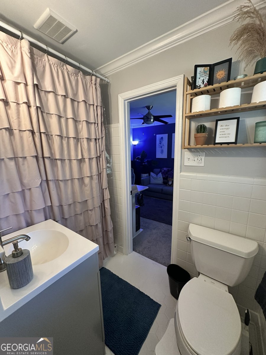 146 LANCELOT Way Lawrenceville - 16