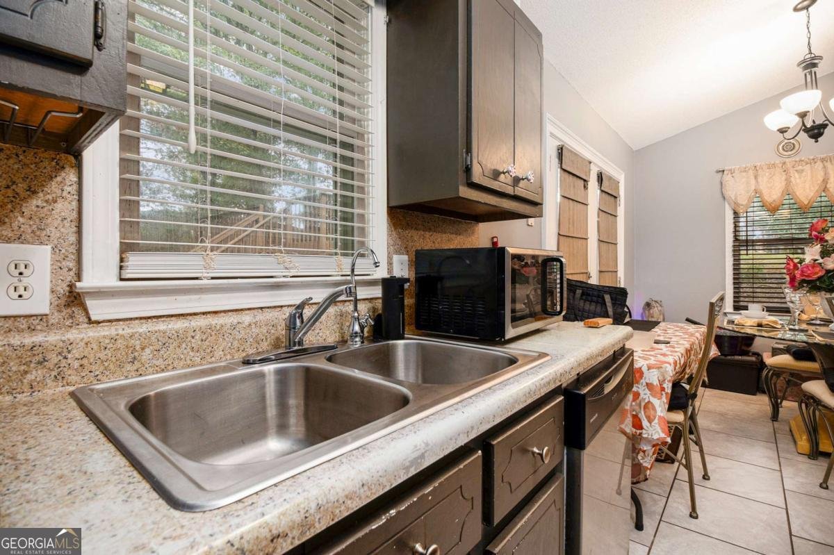 13 River Oaks Drive Cartersville - Photo 11