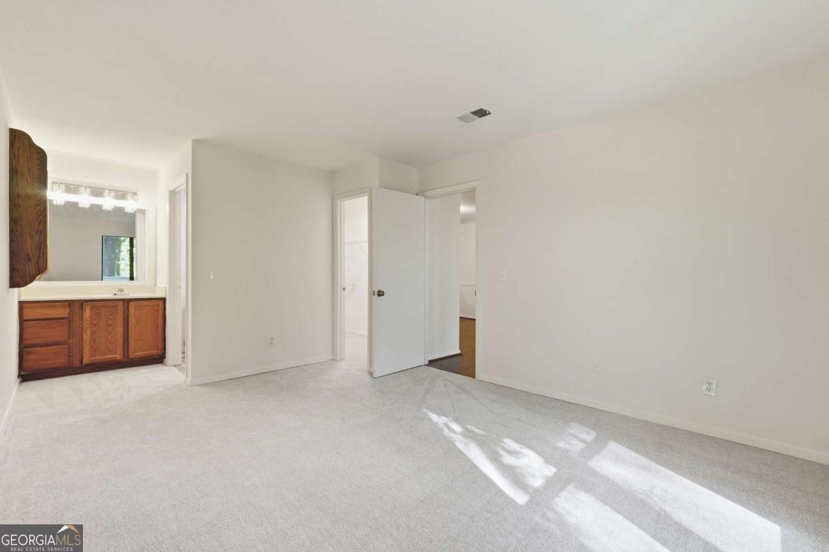 427 Warm Springs Circle Roswell - 12