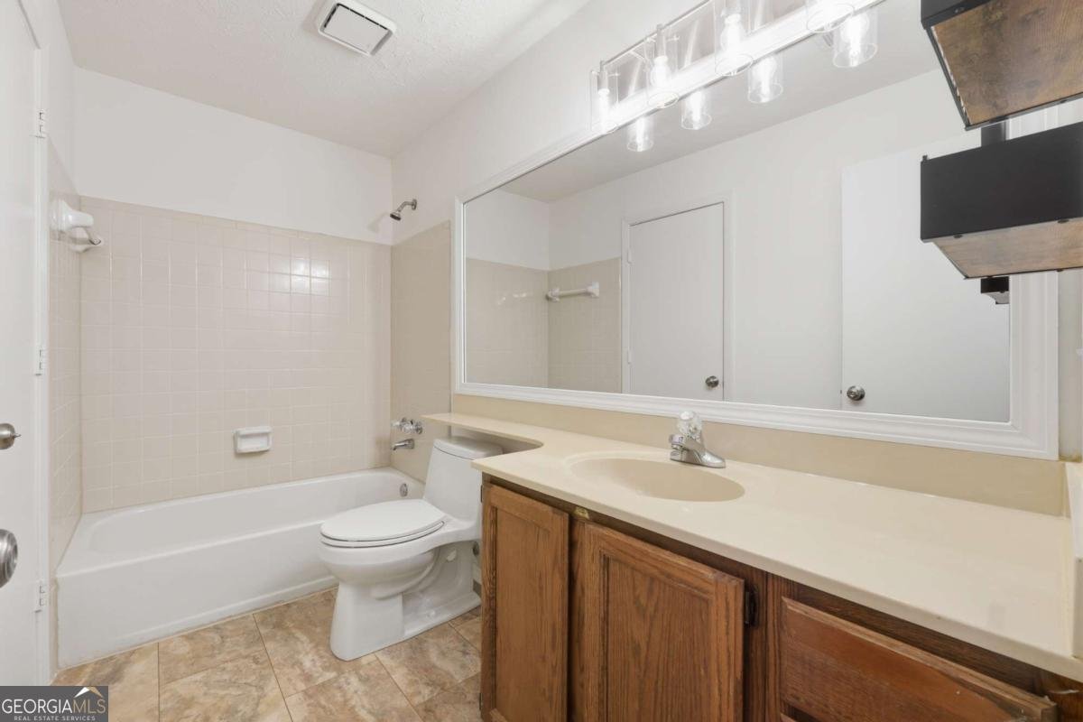 427 Warm Springs Circle Roswell - 16