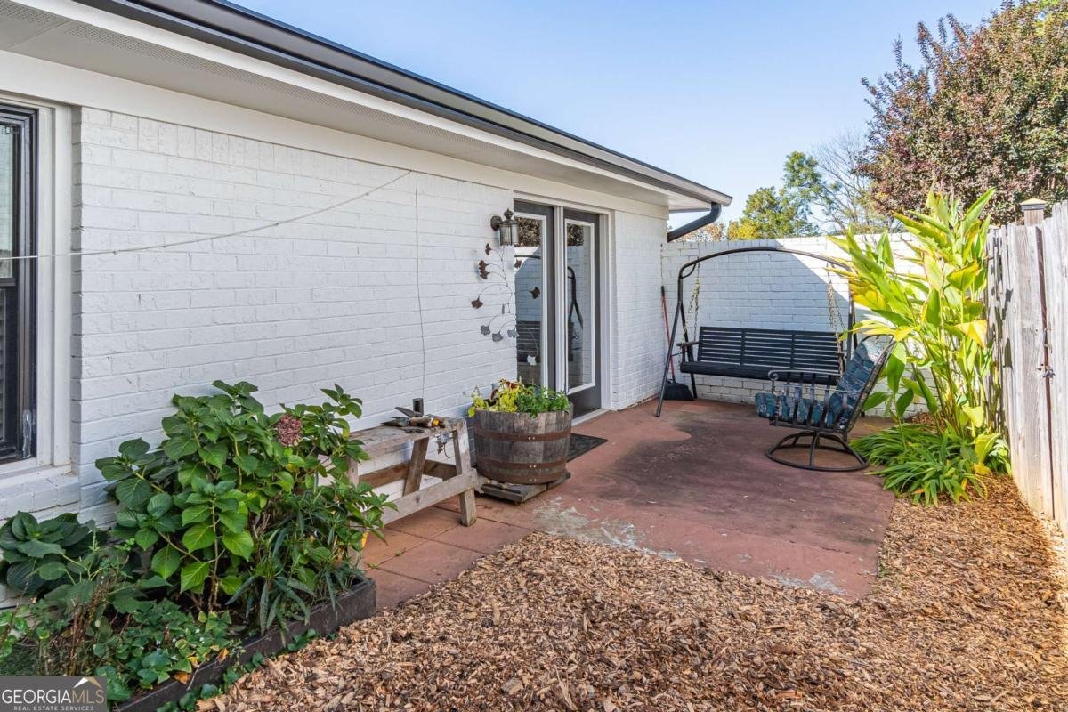 595 Macon Highway Athens - 13