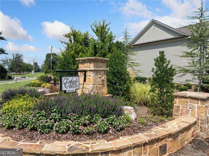 2755 RUSTIC LAKE Terrace Cumming - 11