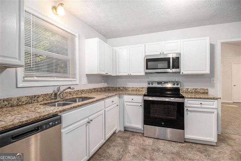 1748 CHARMETH Road Lithonia - 6