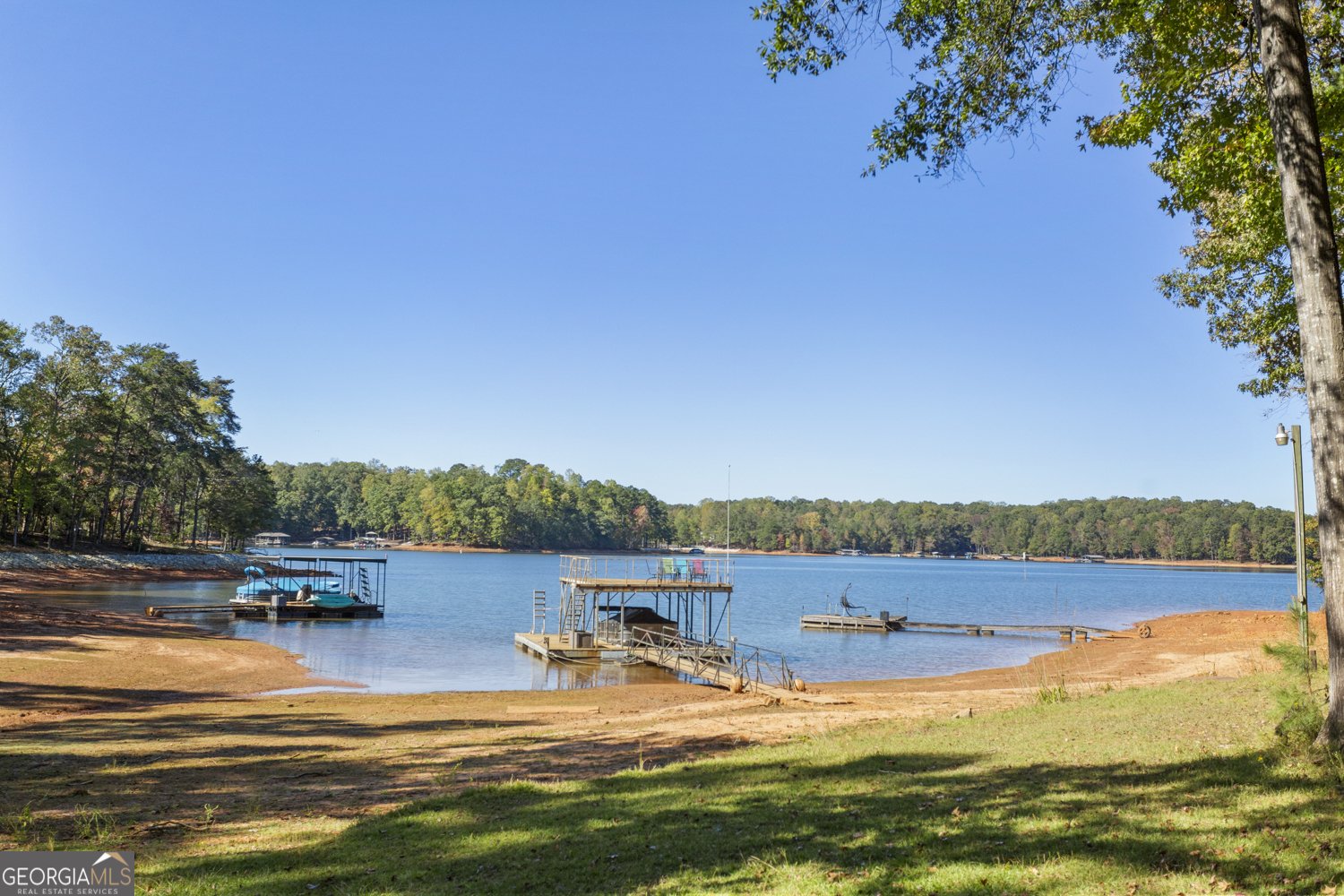 130 Sherry Lane Fair Play - 32