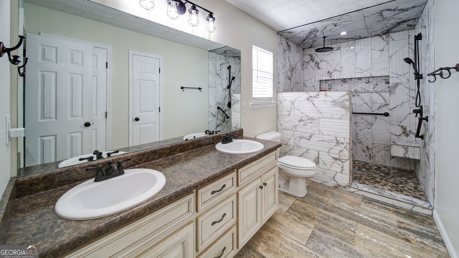 74 East Gate Drive Dawsonville - 17