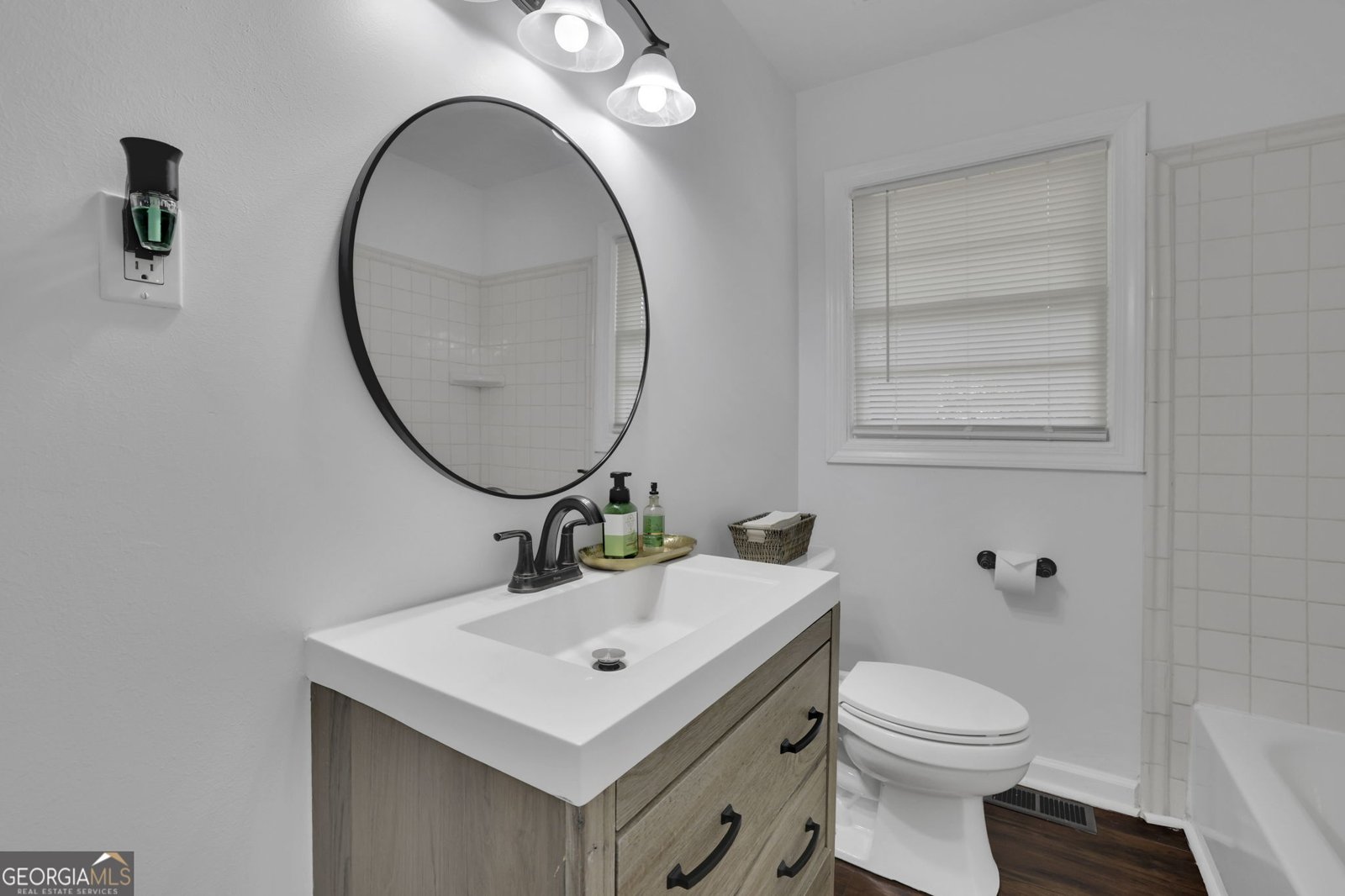 185 Herbert Drive Marietta - 23