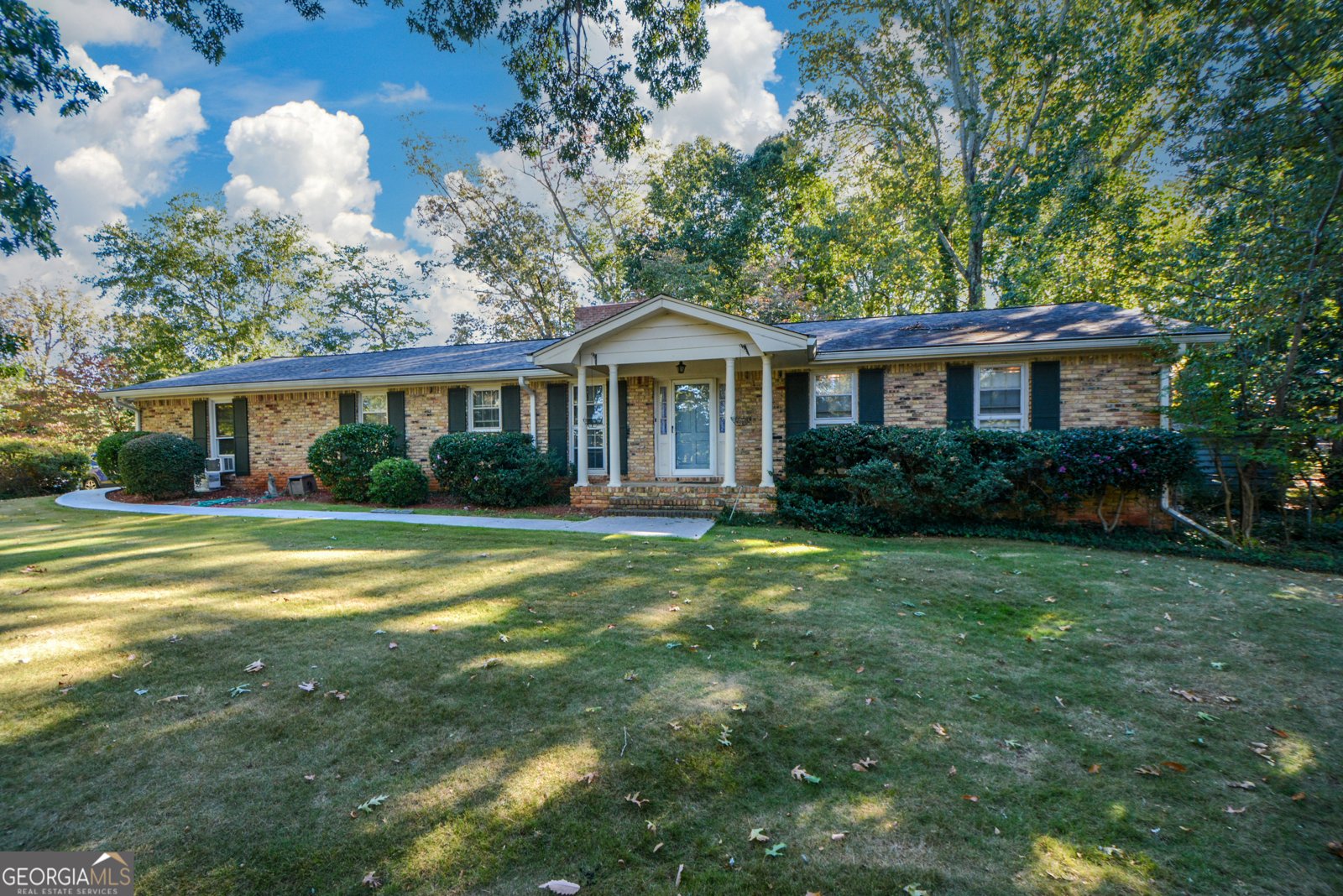 5379 Harris Circle Atlanta - 1