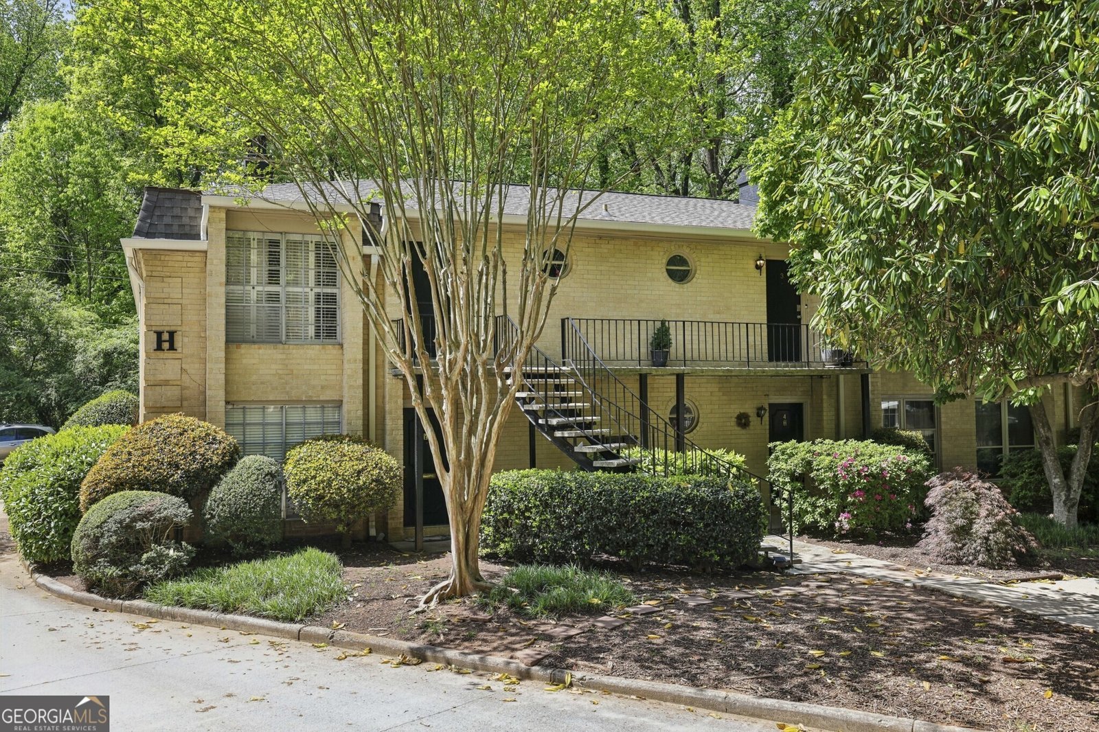 5400 Roswell Road Atlanta - 27