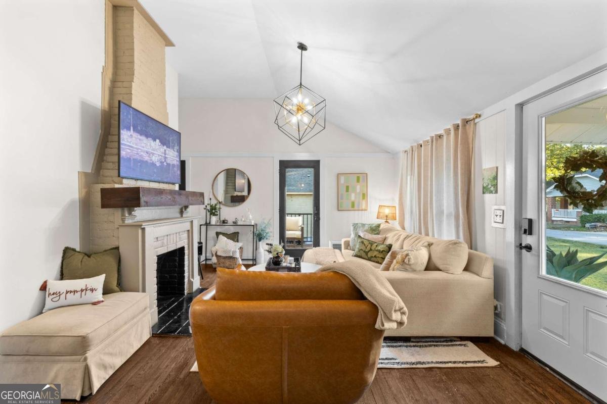 399 Jackson Street Buford - 4