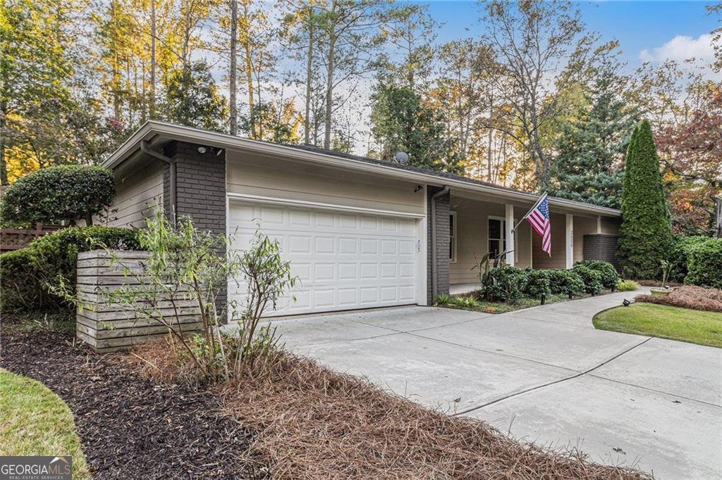 3600 Cedar Knoll Drive Roswell - 39