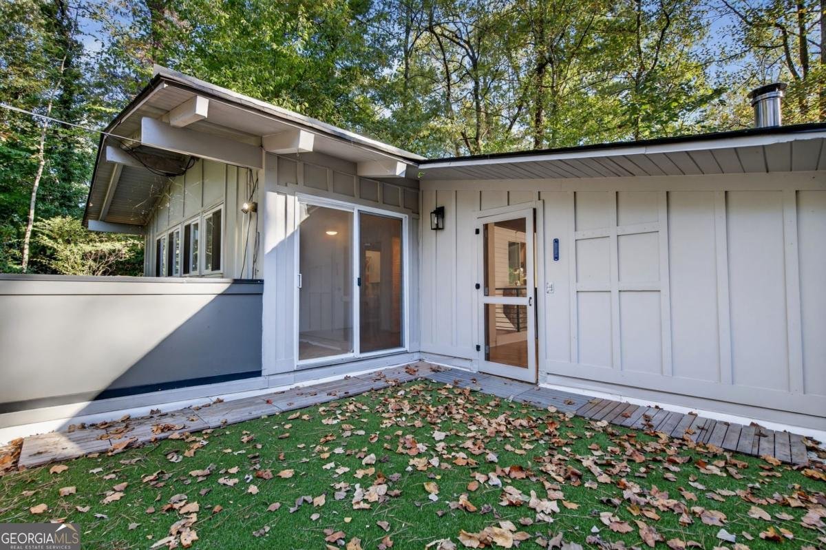 3813 Watkins Place Brookhaven - 36