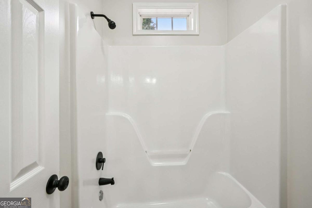 200 Clear Spring Lane Oxford - 3