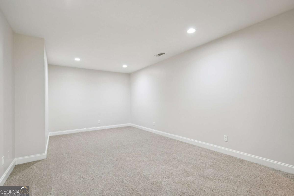200 Clear Spring Lane Oxford - 39
