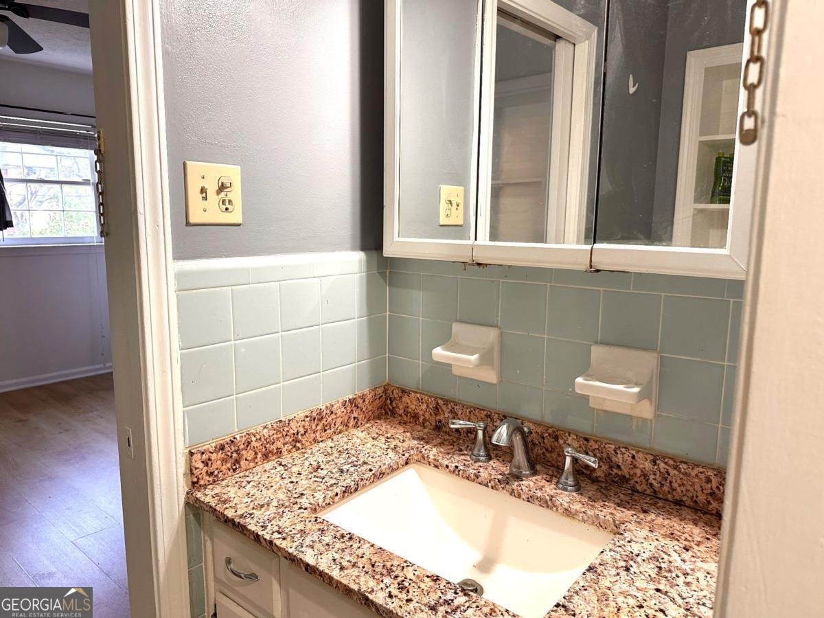 315 Greenwood Drive Lilburn - 19