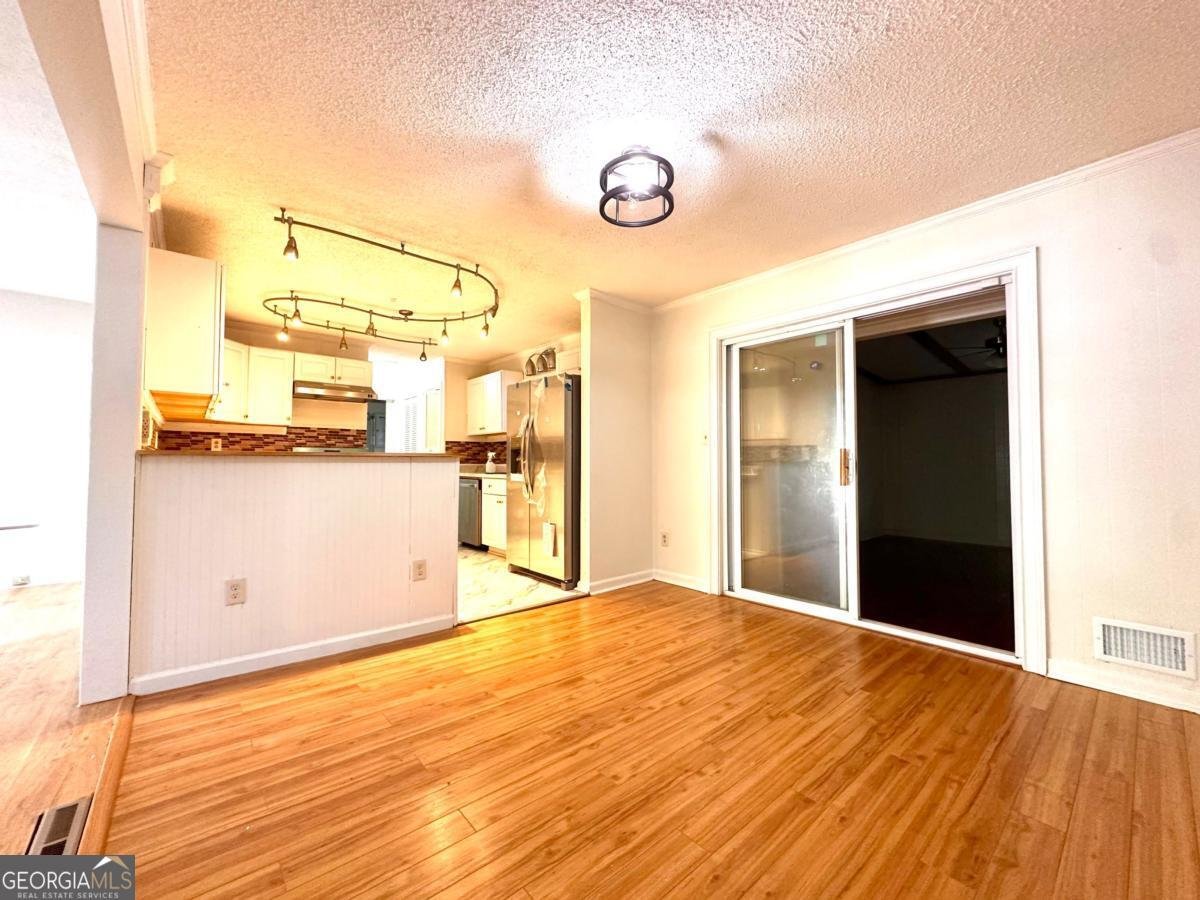 315 Greenwood Drive Lilburn - 9