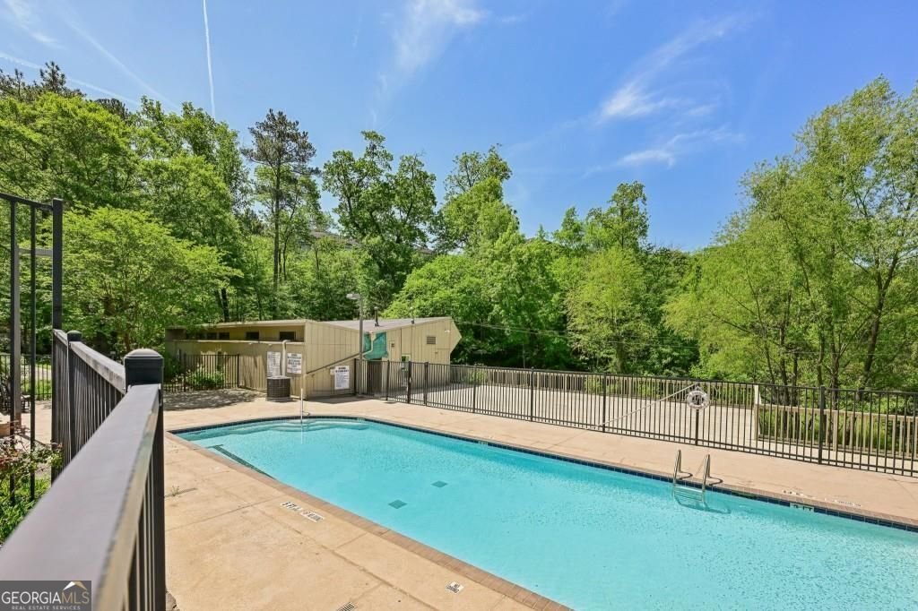 323 Lakemoore Drive Atlanta - 2