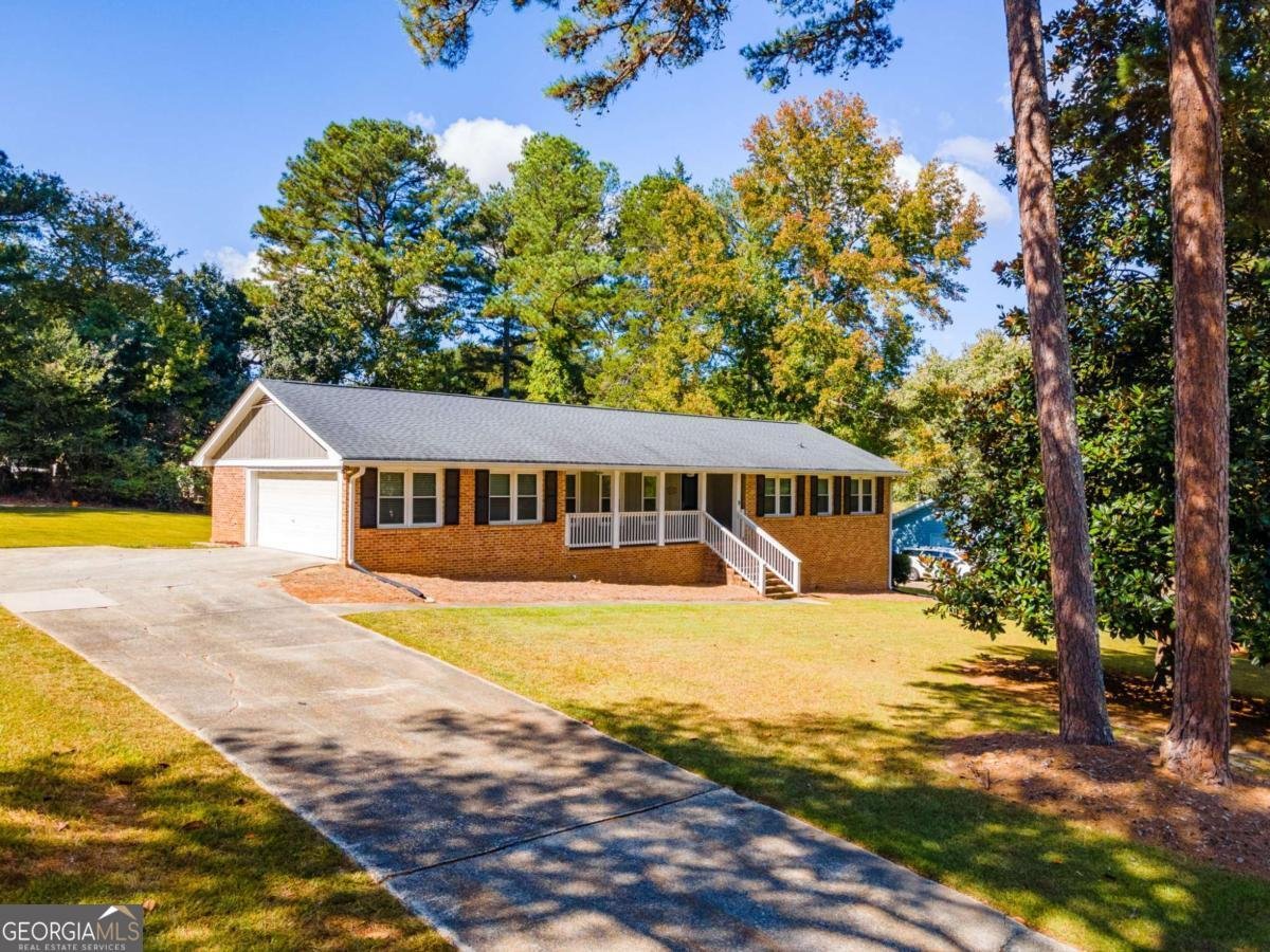 2021 Collinswood Drive Snellville - 1