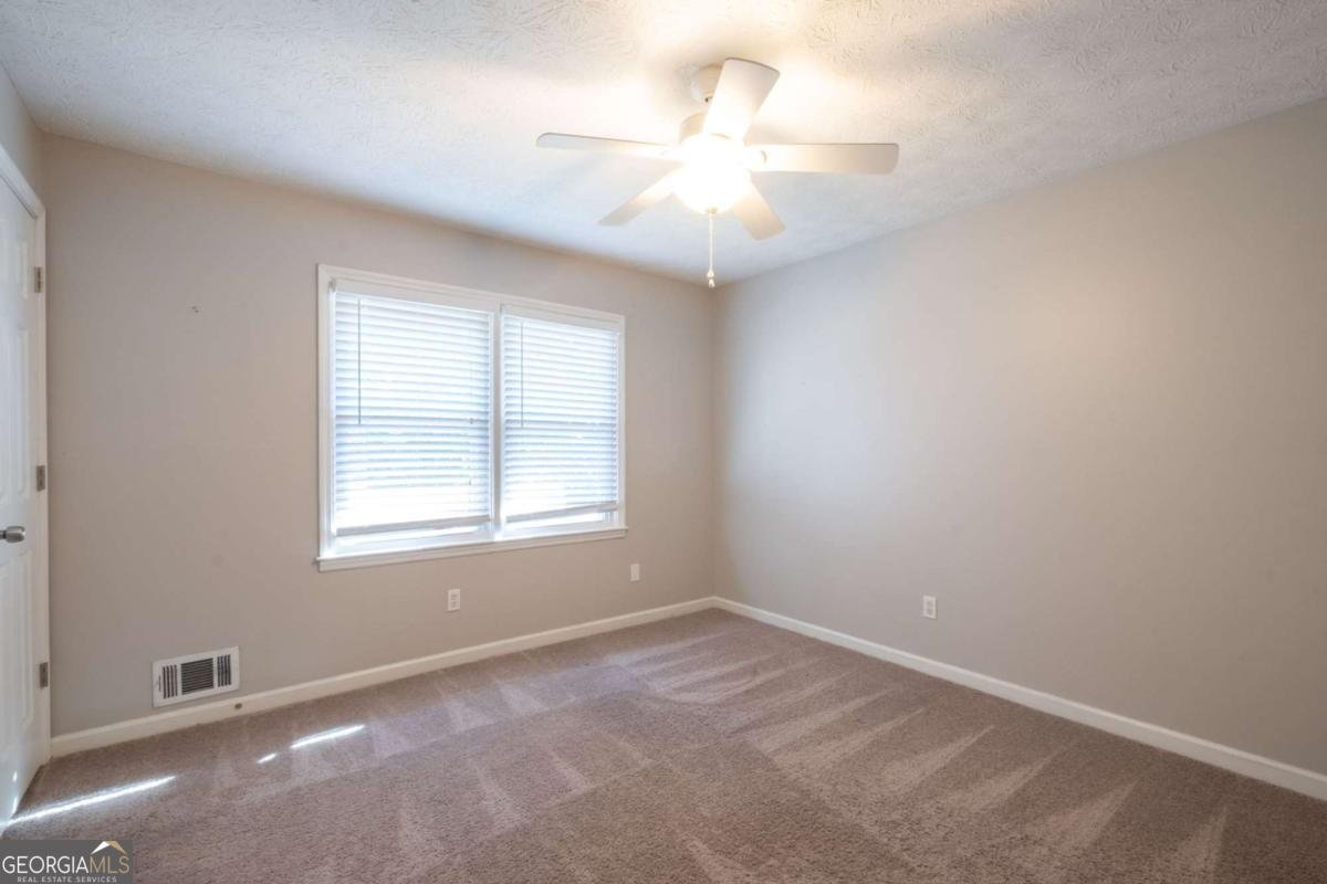 2021 Collinswood Drive Snellville - 19