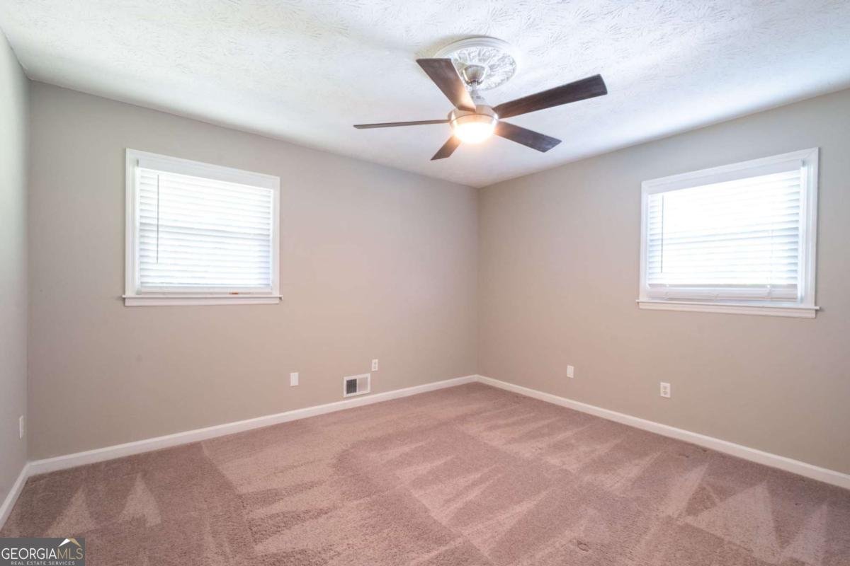 2021 Collinswood Drive Snellville - 24
