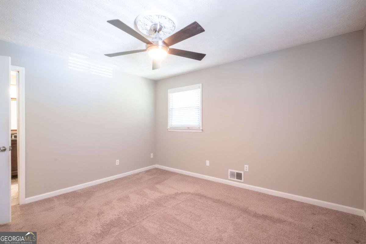 2021 Collinswood Drive Snellville - 27