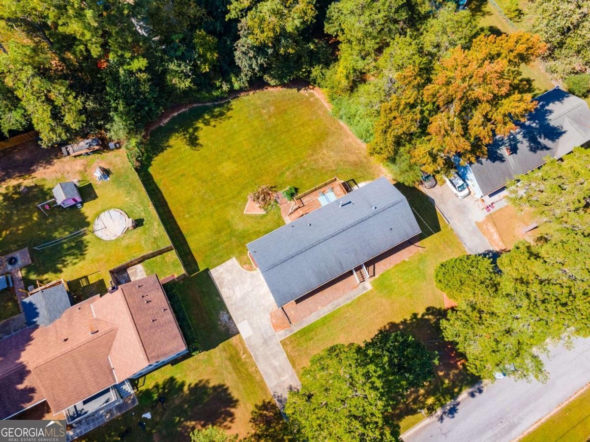 2021 Collinswood Drive Snellville - 39