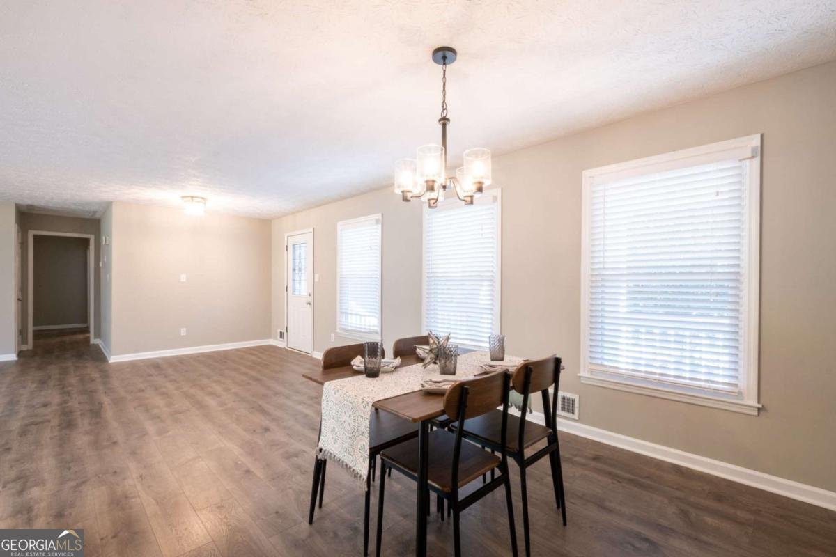 2021 Collinswood Drive Snellville - 7