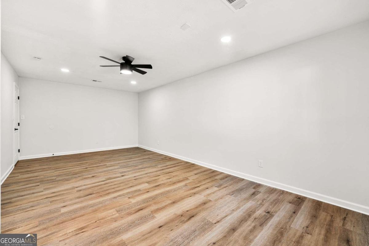 2071 Scarbrough Trail Stone Mountain - 13