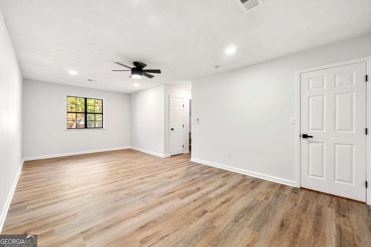 2071 Scarbrough Trail Stone Mountain - 14