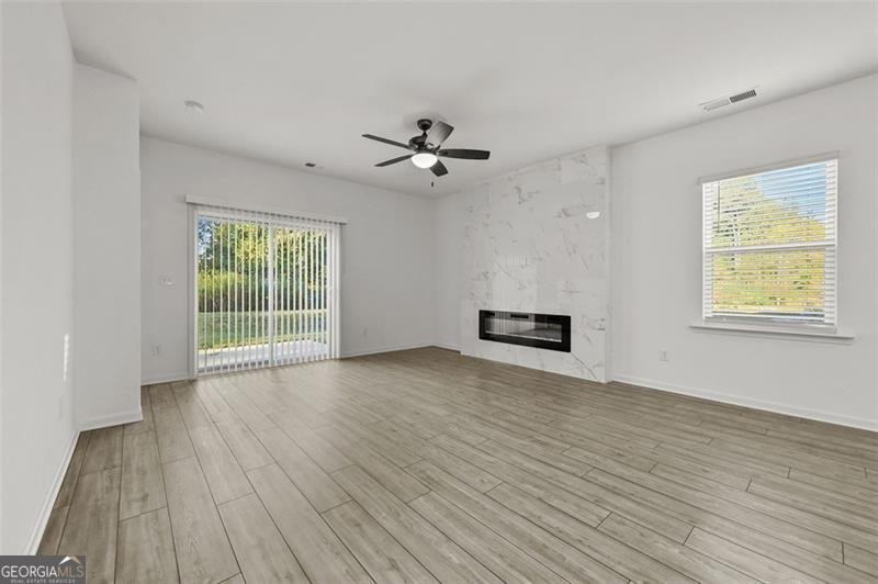 370 GOLDEN EAGLE Braselton - 10