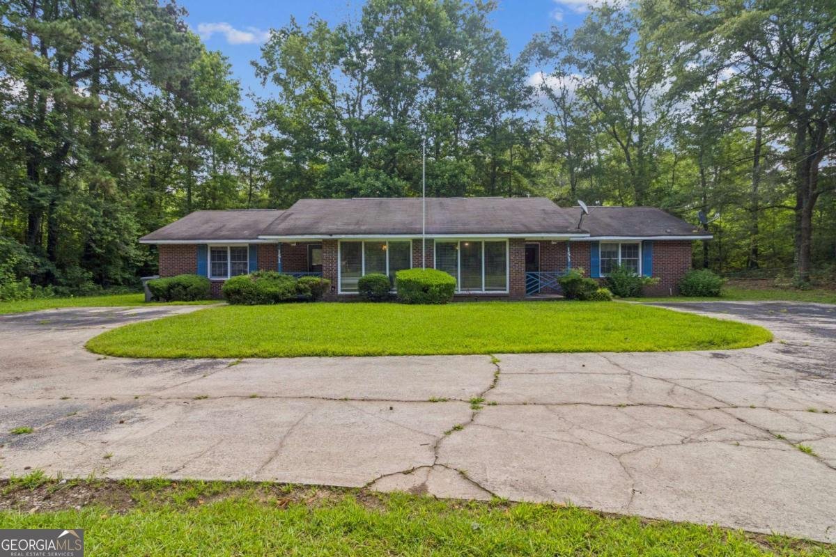 151 Highway 36 Bypass Barnesville - 1