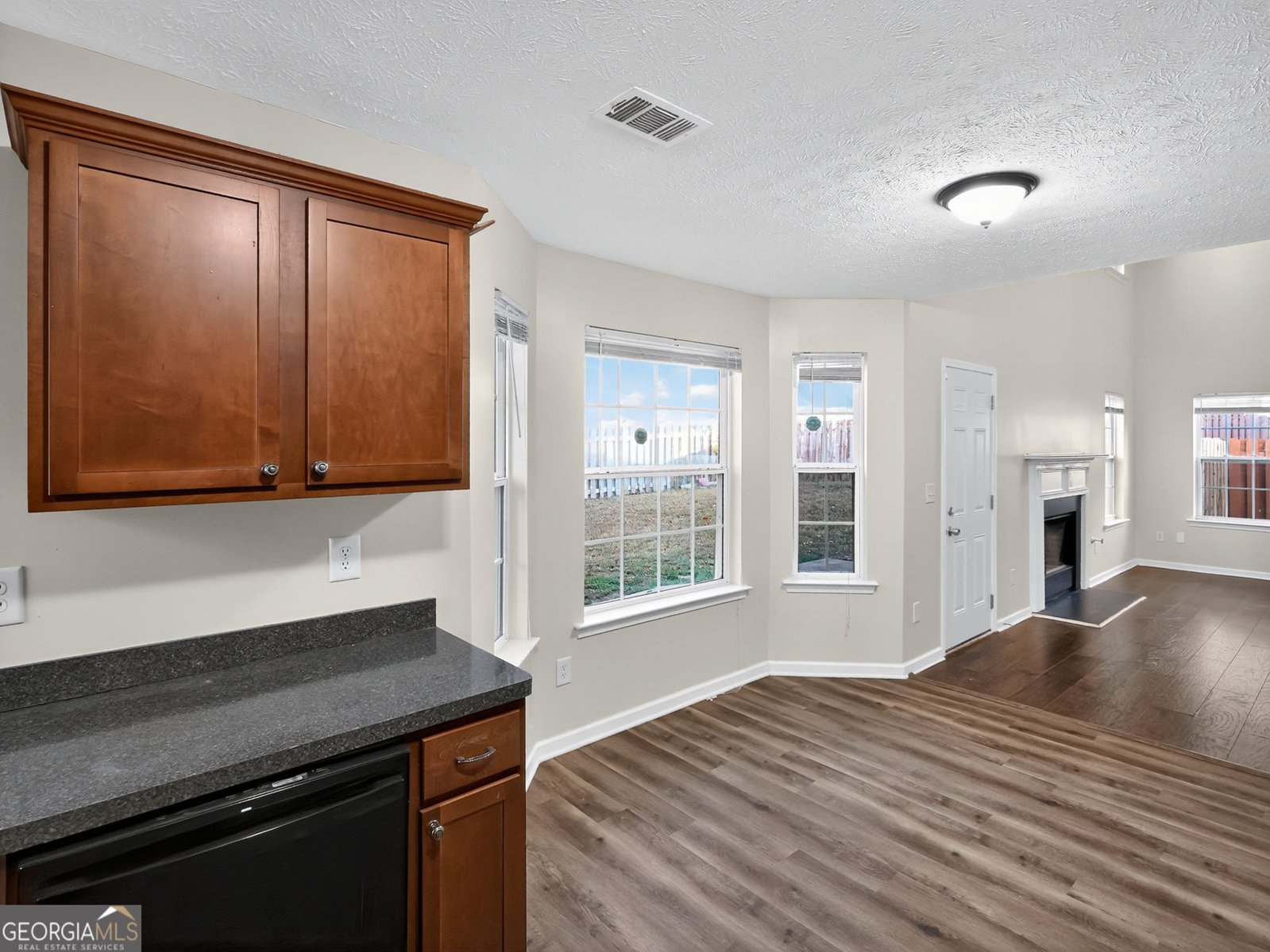 327 Sapphire Bend Riverdale - 18