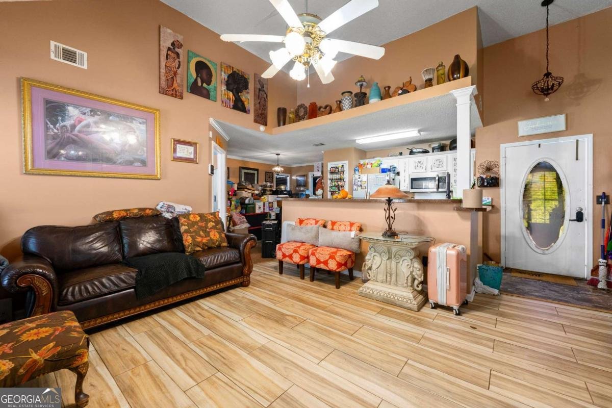 11045 Knotty Pine Place Hampton - 4