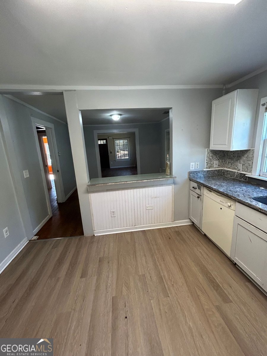 240 5th Avenue Winder - 11