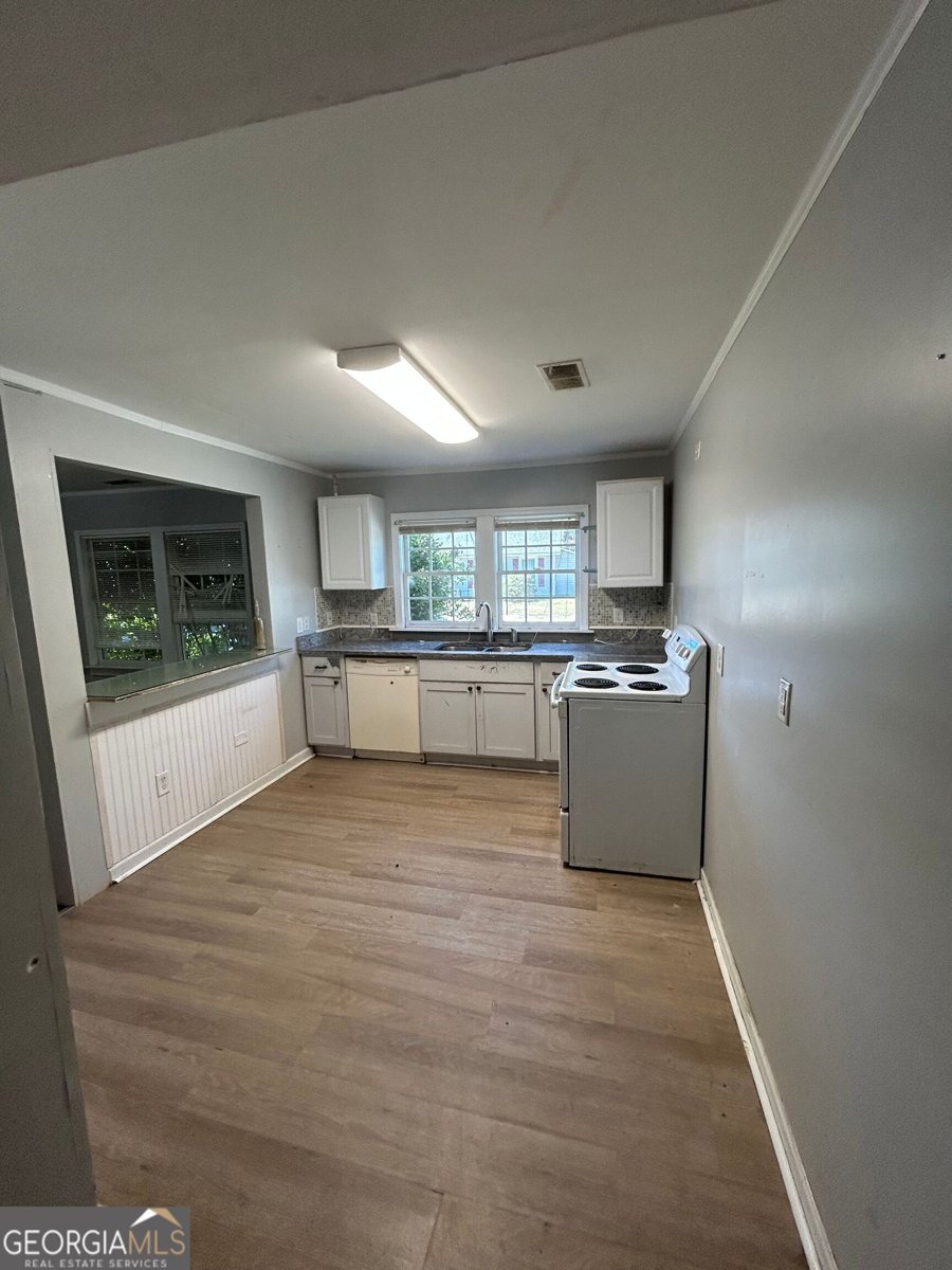 240 5th Avenue Winder - 9