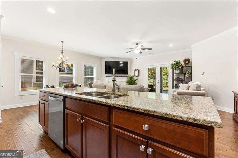 68 HAWTHORNE RIDGE Circle Dallas - 15