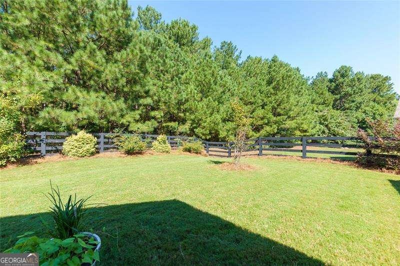 68 HAWTHORNE RIDGE Circle Dallas - 37