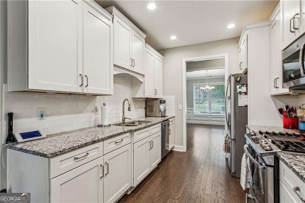 297 Cobblestone Trail Dallas - 14