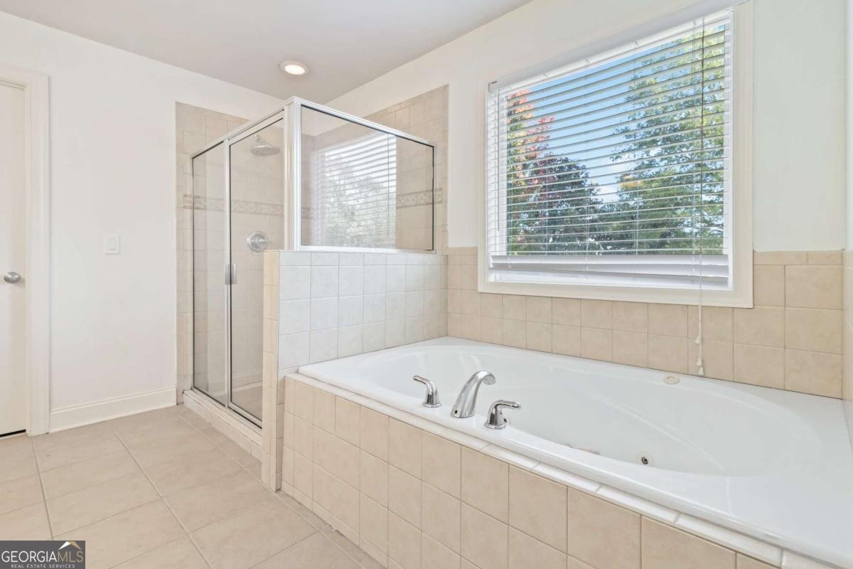 2868 Rolling Downs Way Loganville - 28